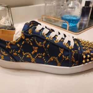 Christian louboutin Size 44